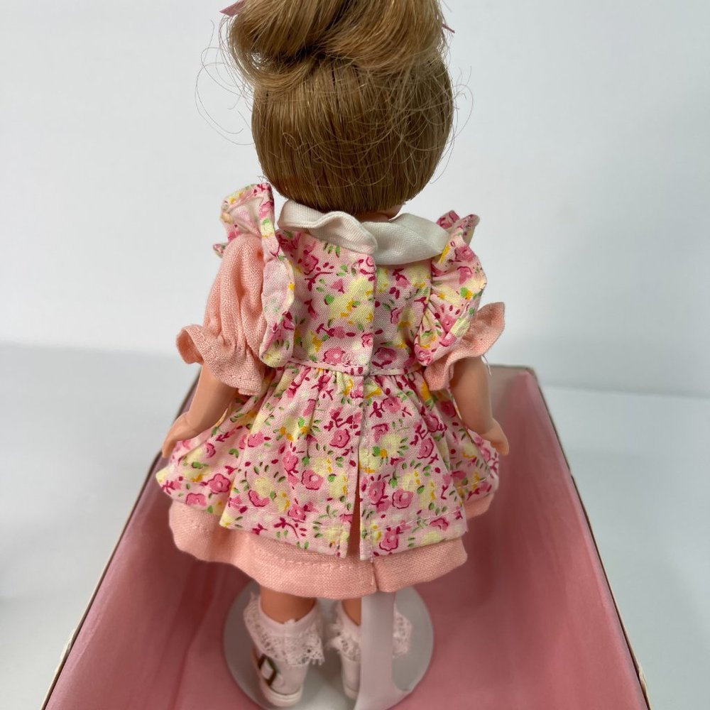 Vintage 2002 Madame Alexander Doll- Summer Days With Hang Tag & Stand - Picture 2 of 5